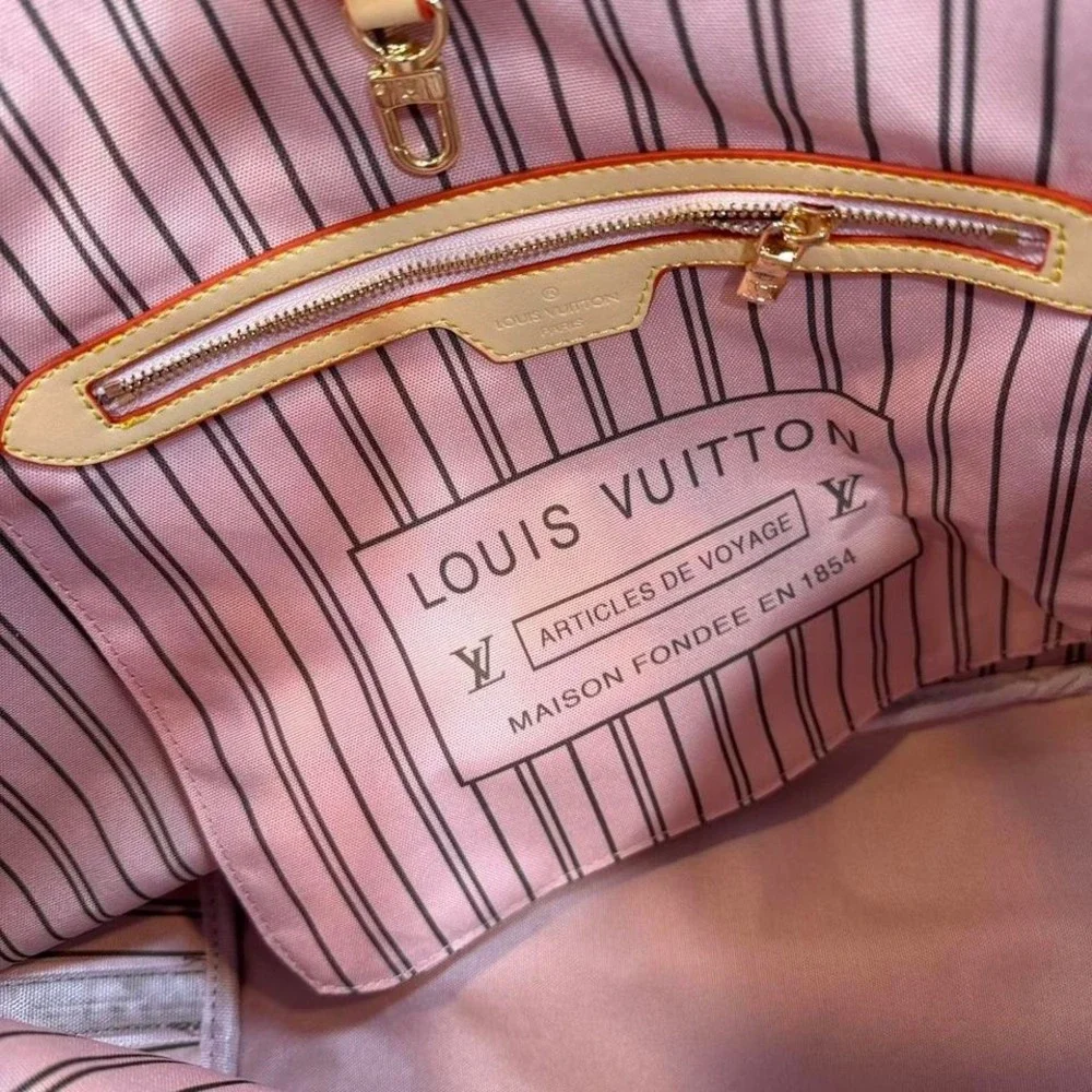 Monogram tote‎